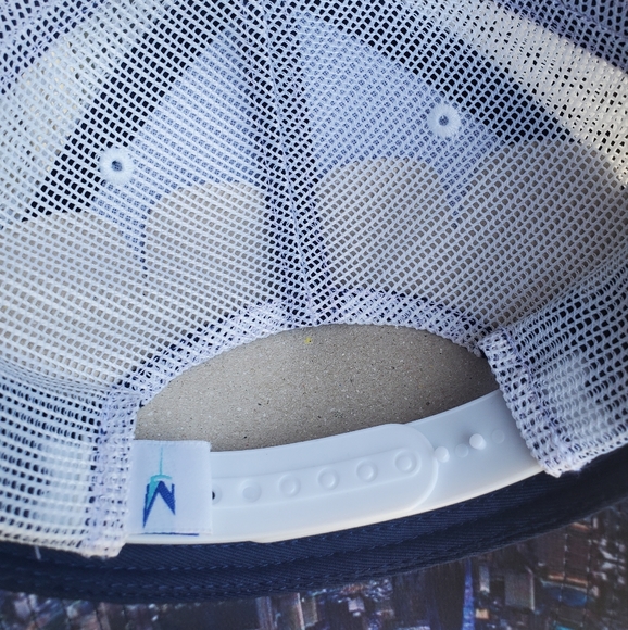 Freedom Tower HAT NEW - Picture 2 of 6